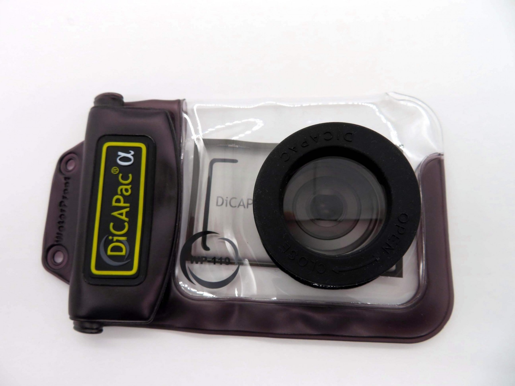 DiCAPac WP-110 with camera